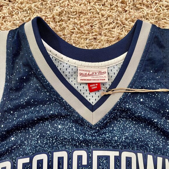 Mitchell & Ness Swingman Allen Iverson Georgetown Hoyas 1995/96 Jersey, Size M - Picture 3 of 9
